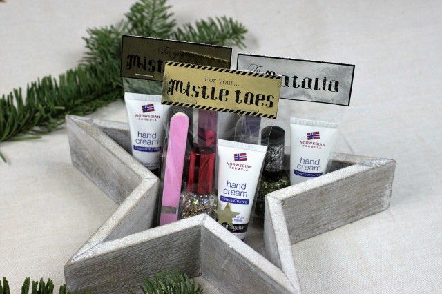 DIY Mistle-toe gifts | Shelley Makes